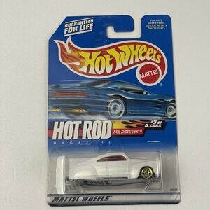 Mattel 2000 Hot Wheels Hot Rod Magazine Tail Dragger 007 Pearl White 3 of 4